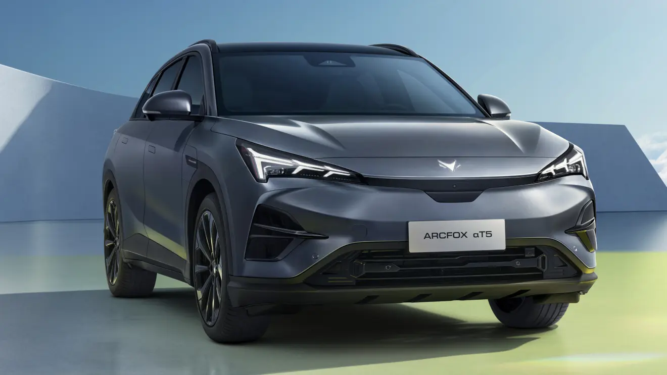 BAIC Arcfox T5 — SUV Médio